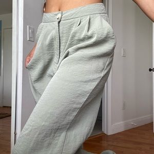 Wide leg flowy light green trousers🍀